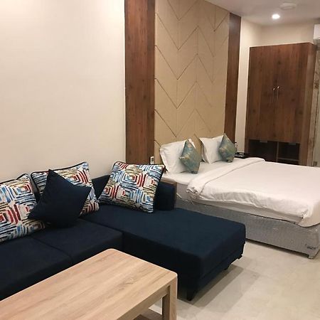 Hotel Hari Vilaas Varanasi Exterior photo