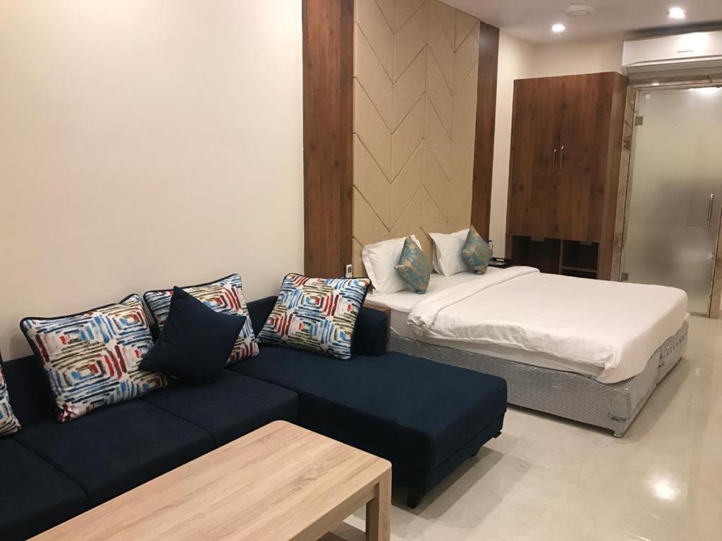 Hotel Hari Vilaas Varanasi Exterior photo