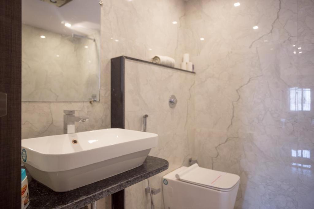 Hotel Hari Vilaas Varanasi Exterior photo